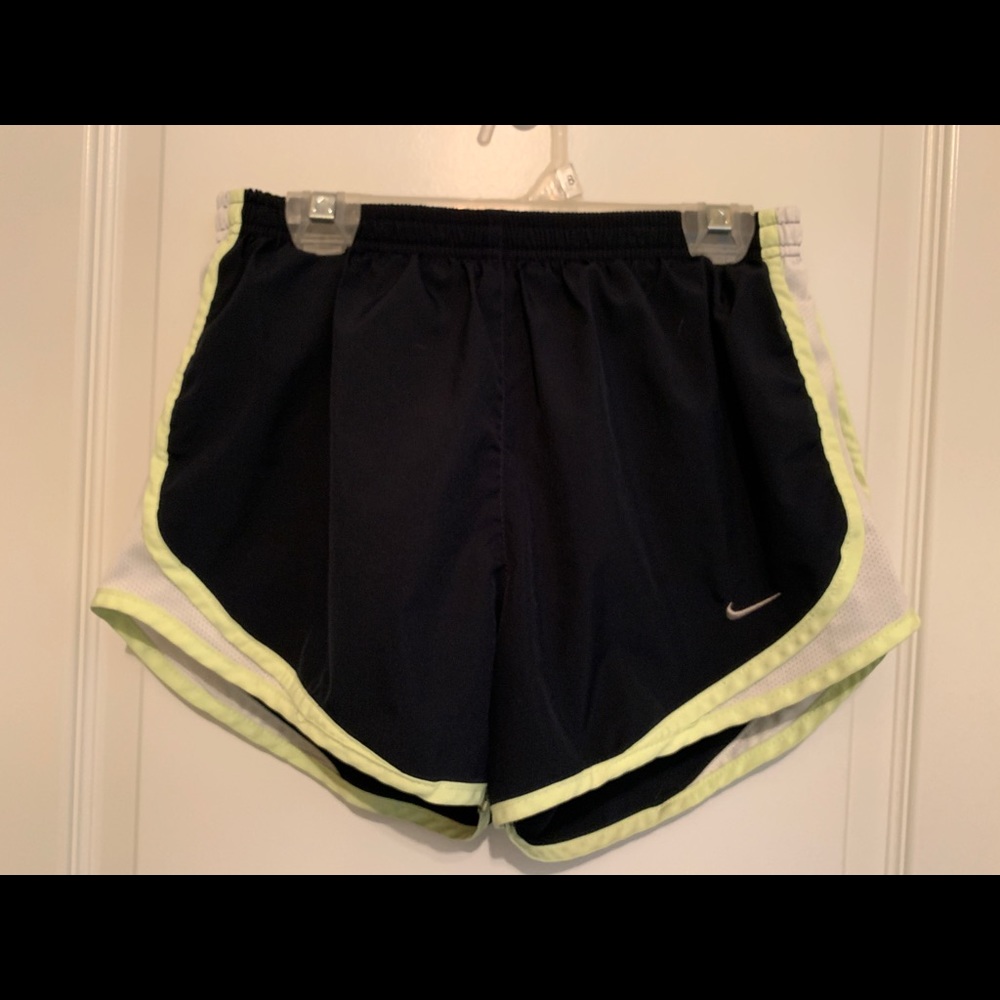 Nike Women’s shorts Size Small